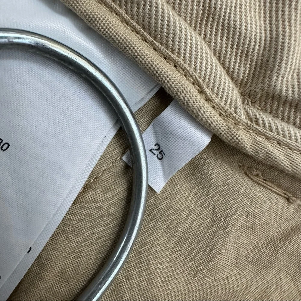 Closed Pleated Cotton Mini Skirt